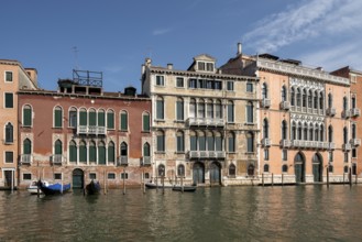 Venice, palaces on the Grand Canal, from left to right: Palazzo Soranzo Pisani, Palazzo Tiepolo,