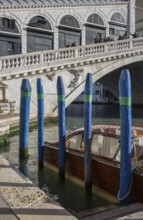 Italy Venice Rialto Bridge -437 built 1588-91 by Antonio da Ponte Partial view from the west