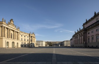 Berlin, Unter den Linden, Bebelplatz with old library (left), Humboldt University and Staatsoper