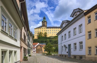 View of Heidecksburg Castle from the Vorwerksgasse in Rudolstadt, Thuringia, Germany, Europe