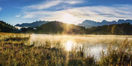Geroldsee, behind it the Karwendel Mountains, Werdenfelser Land, Upper Bavaria, Bavaria, Germany,