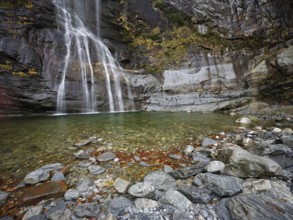 Cascata Grande waterfall, Bignasco, Maggia Valley, Canton Ticino, Switzerland, Europe