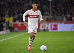 Enzo Millot VfB Stuttgart (08) Action on the ball MHPArena, MHP Arena Stuttgart, Baden-Württemberg,