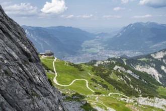 Osterfelderkopf with mountain railway, Garmisch-Patenkirchen, Wetterstein range, Bavaria, Germany,