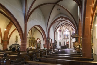 Interior view, St Michael's parish church, Bernkastel-Kues, Moselle, Rhineland-Palatinate, Germany,