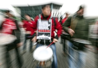 Volkswagen employees demonstrate in front of the Volkswagen Arena during the collective bargaining
