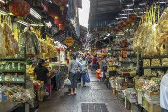 Market alley in Chinatown, Bangkok, Thailand, Asia