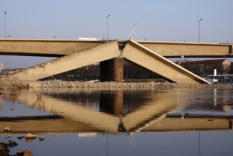 Partially collapsed Carola Bridge Dresden on 7 March 2025, Dresden, Saxony, Germany, Europe
