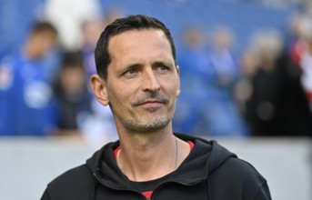 Coach Dino Toppmöller Eintracht Frankfurt SGE, Portrait, PreZero Arena, Sinsheim,