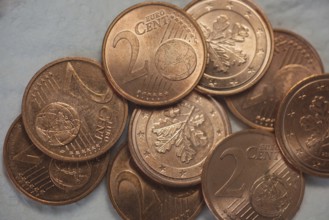 2 euro cent pieces, several coins, close-up