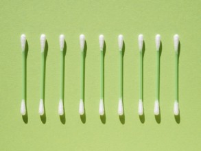 Flat lay arrangement with cotton buds
