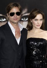 Angelina Jolie and Brad Pitt at the Los Angeles premiere of 'Salt held at the Grauman's Chinese