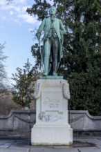 Sculpture of Johann Wolfgang von Goethe from 1904 by Ernst Waegener on Pl. de l'Université,