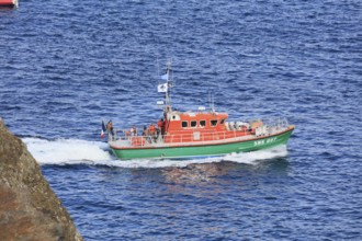 Lifeboat of the Sauveteurs en Mer, sea rescue, La Grande Parade, sailing of the traditional sailing