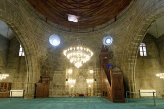 Grand mosque of Erzurum or Atabey Mosque, Central nave and ceiling, Erzurum, Turkey, Asia