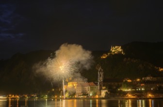 Solstice fireworks with a view of Dürnstein, Rossatz-Arnsdorf, Lower Austria, Austria, Europe