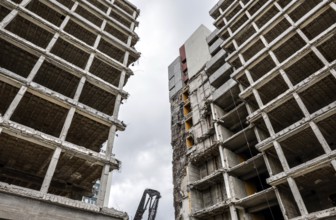 Demolition of office tower at the Urania. The administration building, built in 1967, will be