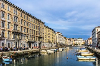 Palazzo Gopcevich, trading and residential houses of old families on the Grand Canal in the heart