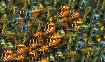 Creative shot, abstract, dancing light, night shot, light reflections, blurred, zoom, creative,