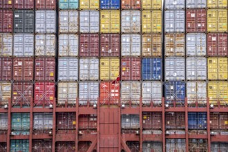 Magleby Maersk container freighter at EUROGATE Container Terminal, Waltershofer Hafen, one of the