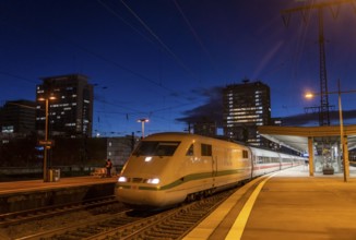 Railway station, ICE train, departure from platform, Essen, North Rhine-Westphalia, Germany, Europe