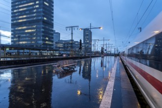 ICE train, train traffic, city centre skyline, Essen central station, North Rhine-Westphalia,