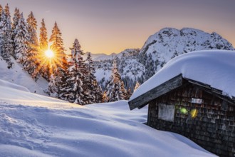 Hut, sunrise snow tour on the Tegelberg in the Allgäu in Bavaria. Winter Wonder Land, Germany,