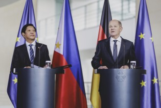(R-L) Olaf Scholz (SPD), Federal Chancellor, and Ferdinand Marcos Jr, President of the Philippines,