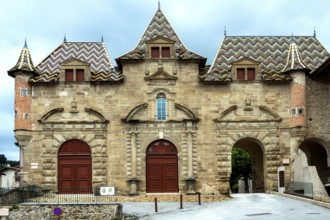 Saint-Antoine l'Abbaye (La Porterie), labeled Les Plus Beaux Villages de France, the entry of the