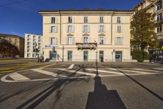 One Swiss Bank, historical building, deep blue sky, street Riva Giocondo Albertolli, Lugano,