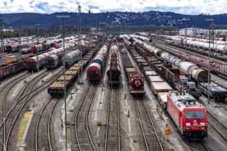 The Hagen-Vorhalle marshalling yard, one of the 9 largest in Germany, is located on the