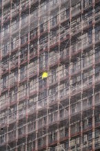 Construction workers on building sites in the east of Hafencity Hamburg, office building, new