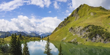 Seealpsee and Seeköpfle, 1919m, Allgäu Alps, Allgäu, Bavaria, Germany, Europe