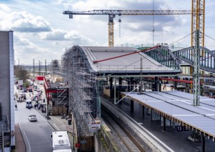 Modernisation of Duisburg Central Station, the platforms of the 13 tracks are being renewed, the