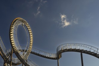 Landmark Tiger & Turtle Magic Mountain by Heike Mutter and Ulrich Genth, walk-in sculpture in the