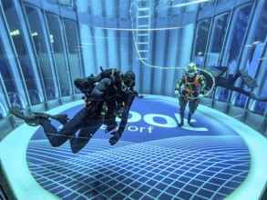 View into diving tower of Messe boot Düsseldorf, on the left recreational diver, on the right