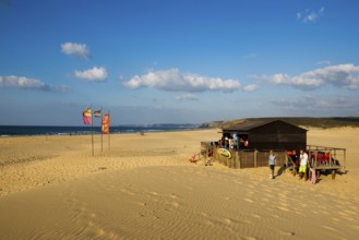 Beach bar, Praia da Bordeira, Carrapateira, Algarve, West coast, Atlantic Ocean, Portugal, Europe