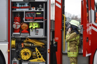 Duisburg, North Rhine-Westphalia, Germany, firefighting exercise, people are rescued from a burning