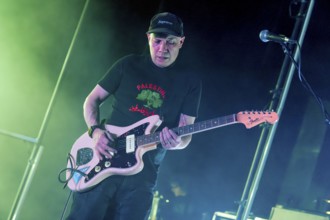 Stuart Braithwaite, guitarist, MOGWAI, rock band, GB, performance, 11.02.2025, Admiralspalast,
