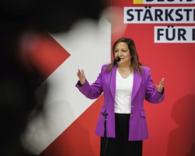 (R-L) Katarina Barley, SPD politician and Member of the European Parliament and Iratxe Garcv?a