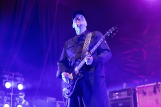 Martin Ivor Kent aka Ace, guitarist of Skunk Anansie, live at the Columbiahalle in Berlin on