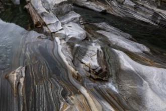 Rocks, rock structures, clear water, Verzasca River, near Lavertezzo, Verzasca Valley, Valle