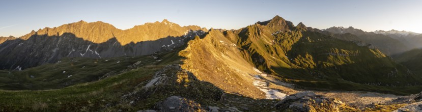 Panorama, mountain landscape at sunrise, view of mountain peaks of the Venediger group, into the