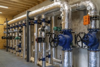 Pipelines, control elements of the heat storage tank of a biogas plant, 5000 cubic metres of hot