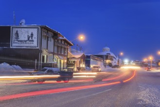Snowy road, city, cars, buildings, cold, snow, twilight, moonlight, Arctic, Inuit settlement,