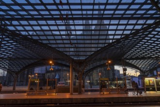 3-day strike by the railway union GDL, only very few local and long-distance trains run, empty