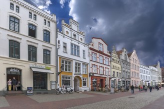 Historic house facades, Am Markt, Wismar, Mecklenburg-Vorpommern, Germany, Europe