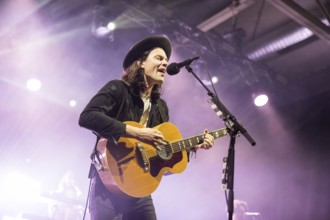 James Bay live on Up All Night Tour at the Columbiahalle in Berlin on 19.01.2025