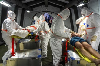 Care of patients after decontamination, injured persons after an assumed accident with hazardous