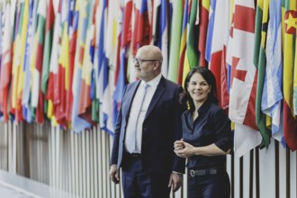 (R-L) Annalena Bärbock (Alliance 90/The Greens), Federal Foreign Minister, and Tomas Heidar,